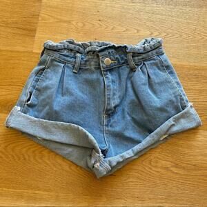 Boohoo - Paper bag Denim Shorts in Blue